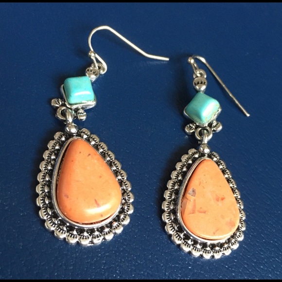 unbranded fashion jewelry Jewelry - Turquoise Fashion Hook Dangle Earrings